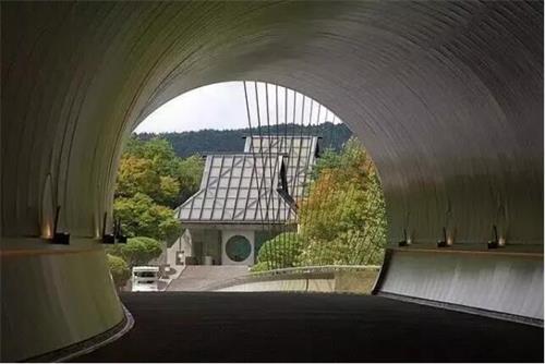 日本美秀藝術館